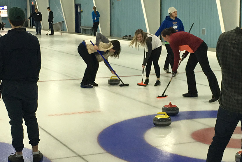 students curling